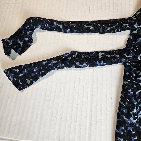 New York and Company Women Top Size Large - Picture 6 of 9